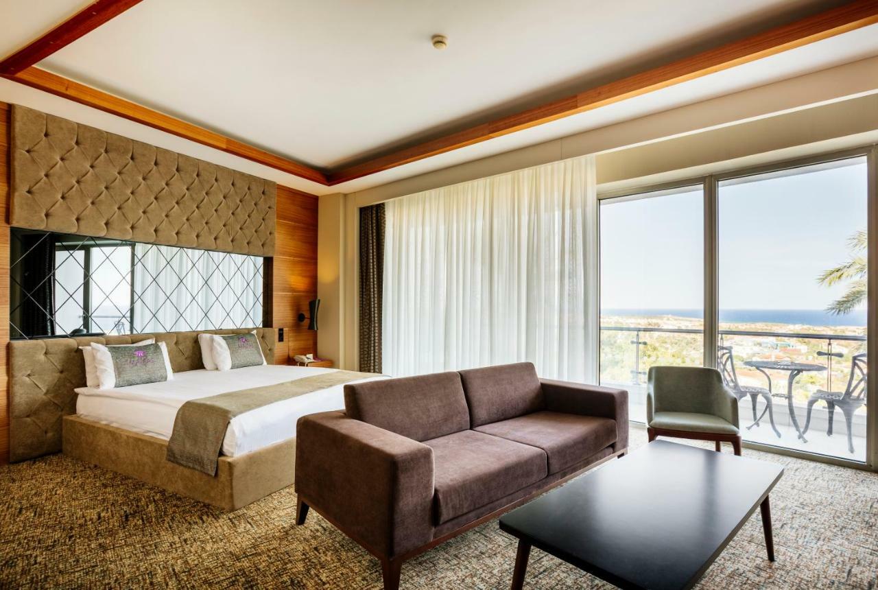 Malpas Hotel Agios Epiktitos Екстериор снимка