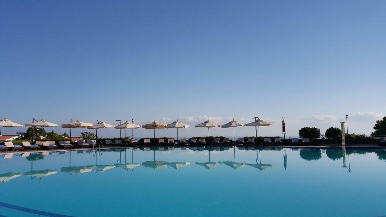 Malpas Hotel Agios Epiktitos Екстериор снимка