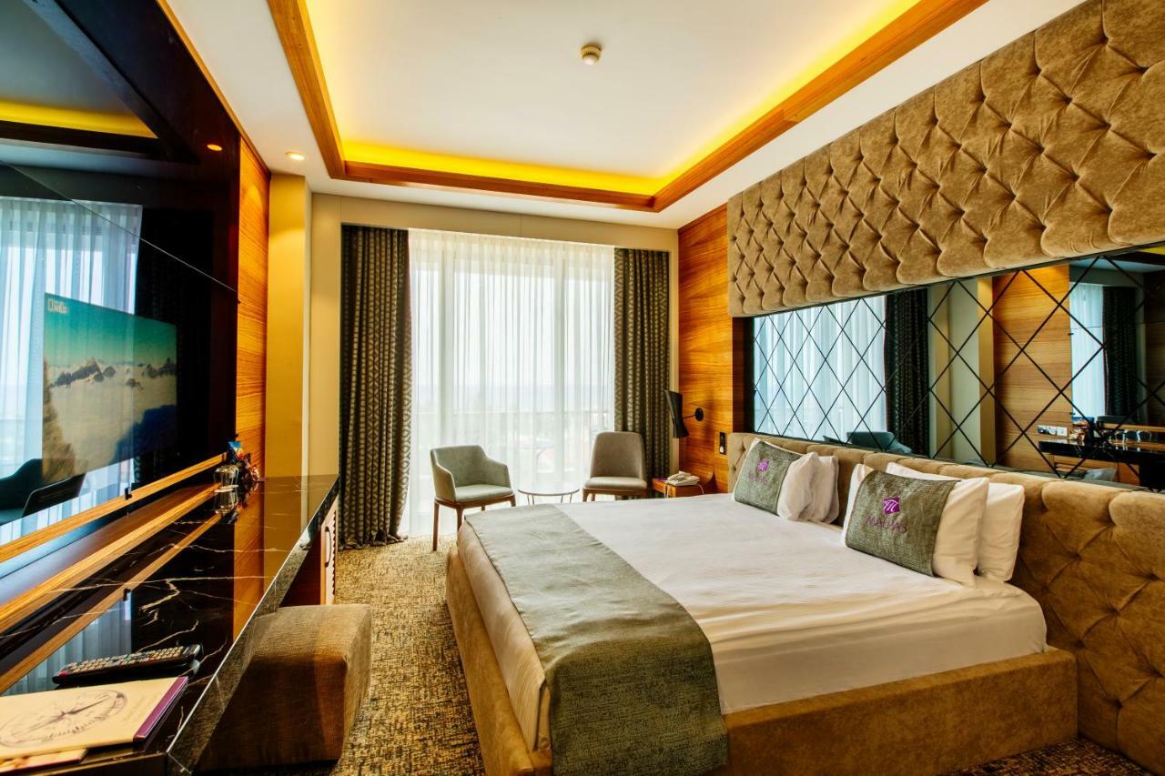 Malpas Hotel Agios Epiktitos Екстериор снимка