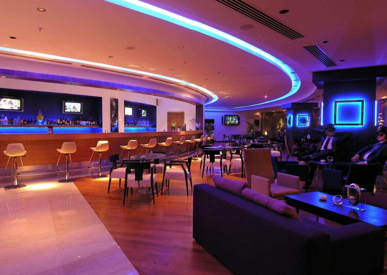 Malpas Hotel Agios Epiktitos Екстериор снимка