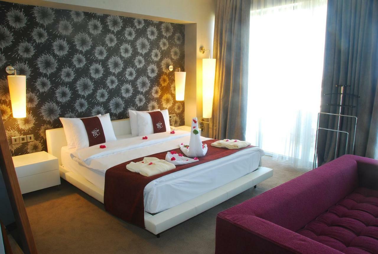 Malpas Hotel Agios Epiktitos Екстериор снимка