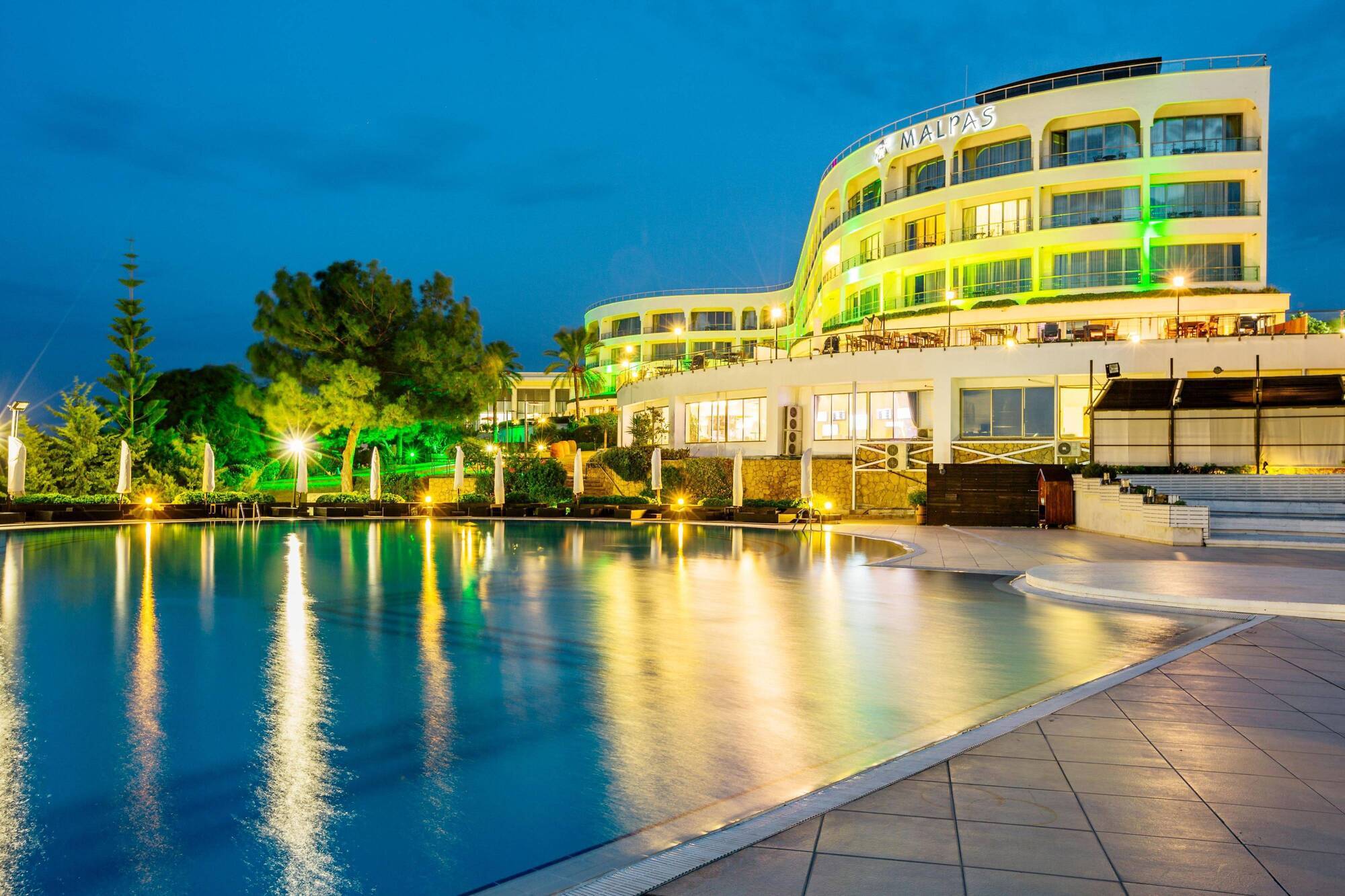 Malpas Hotel Agios Epiktitos Екстериор снимка